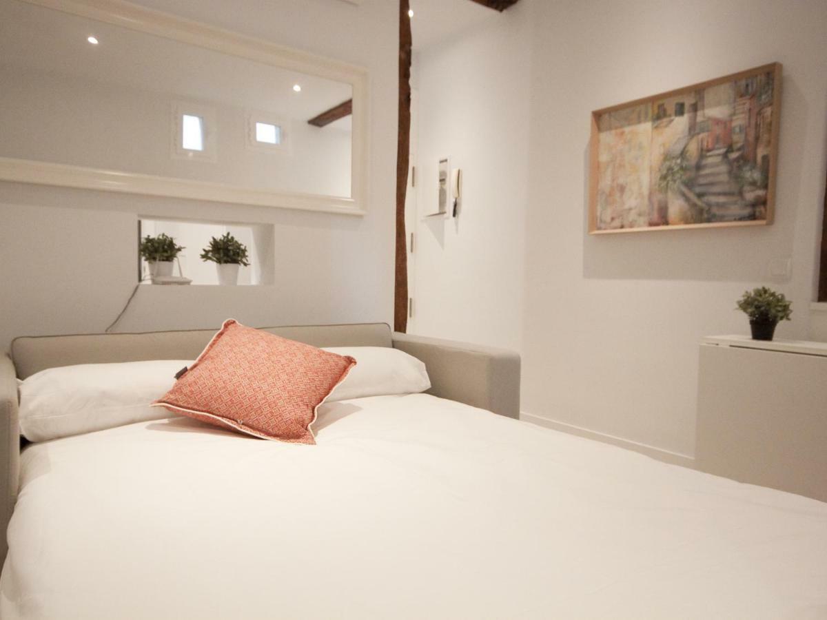 Apartamento Con Encanto En Opera Madrid Luaran gambar