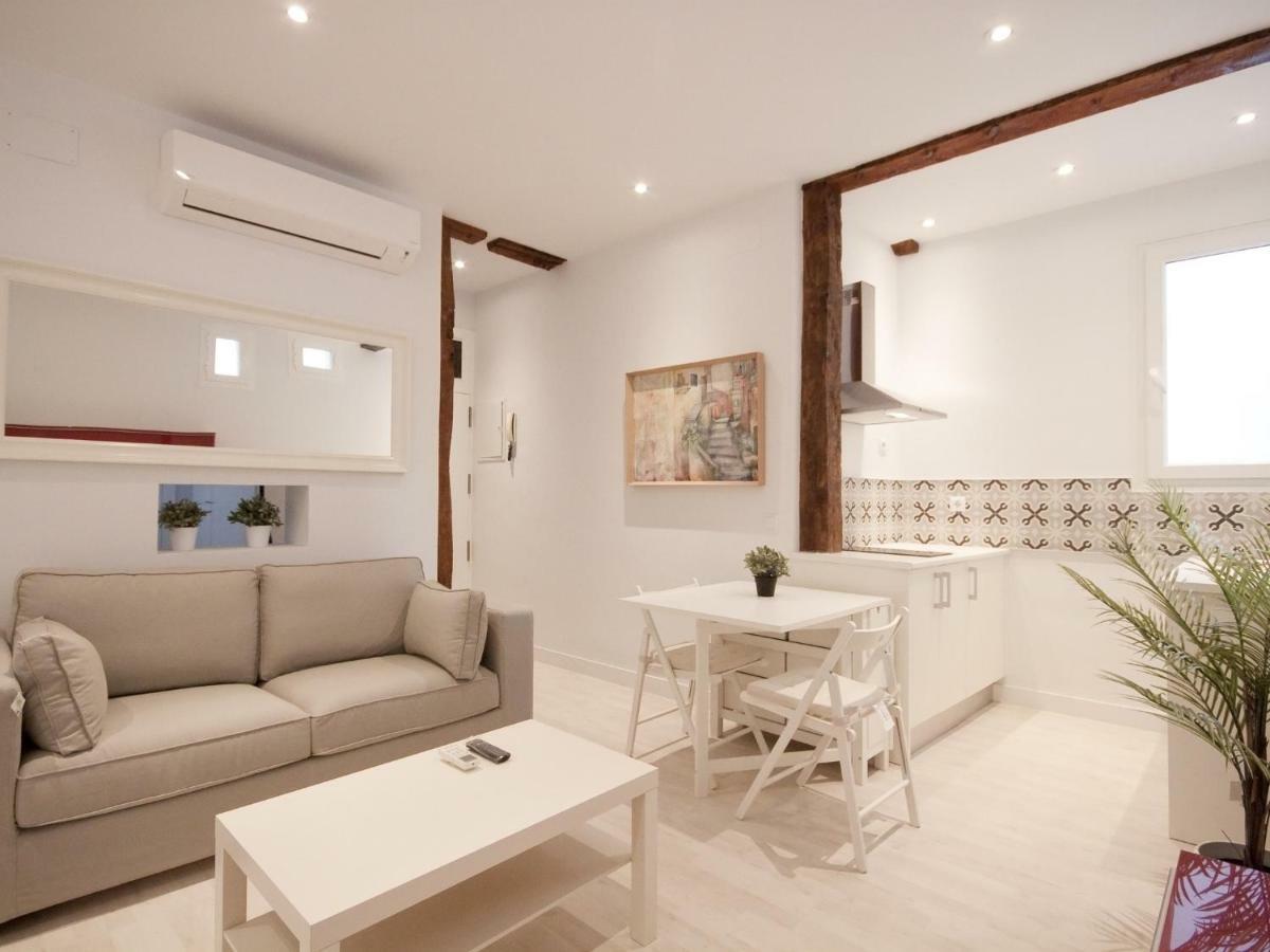 Apartamento Con Encanto En Opera Madrid Luaran gambar